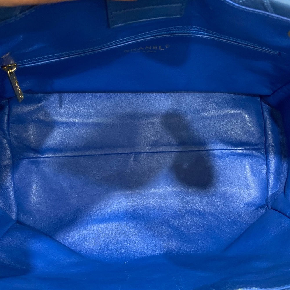 💙💙Gorgeous Chanel CC Quailted tote bag - Picture 8 of 11